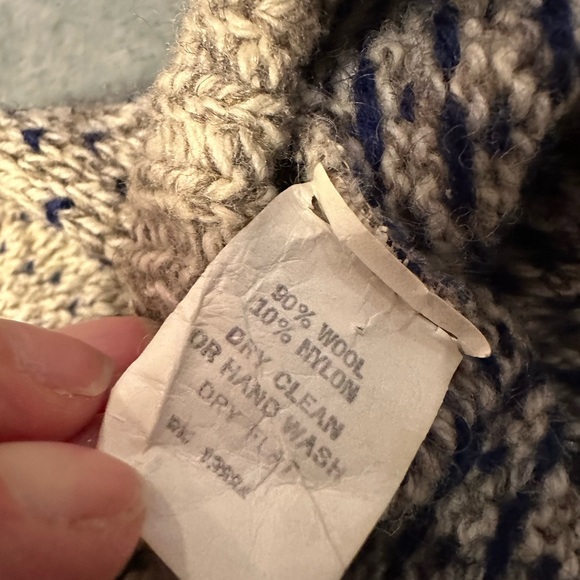 Classic Vintage L.L.Bean Cardigan Size S - Picture 6 of 8